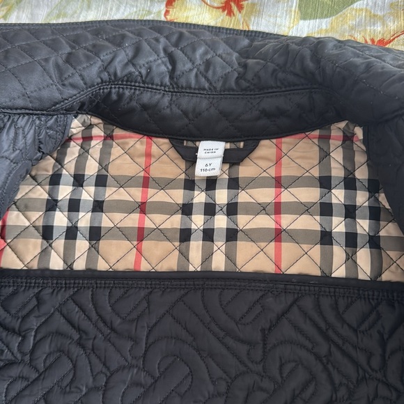 Lightweight jacket - Picture 2 of 3